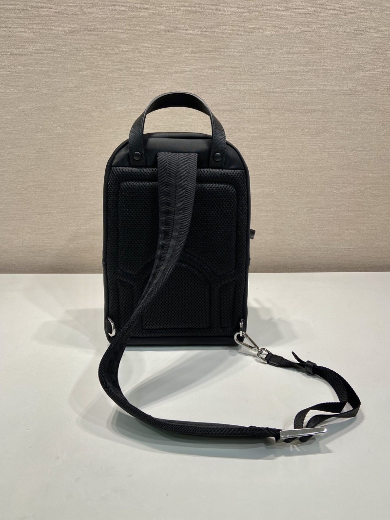 Pra*a waist chest packs